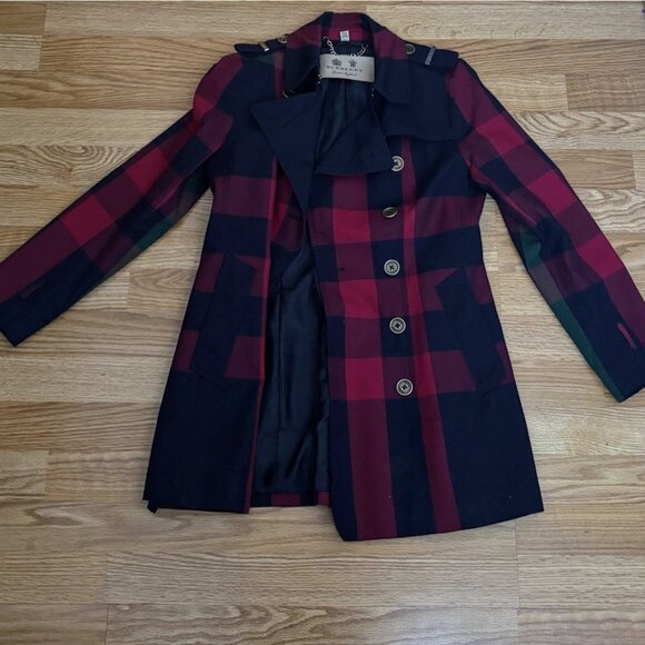 Burberry Women's (Size 8-UK Size 6-USA) Red, Blue, Green 3/4 Trenchcoat